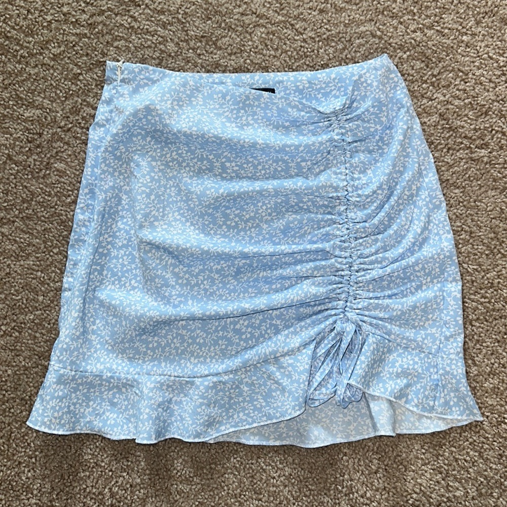 SHEIN light blue floral mini skirt with adjustable synching, size XS
